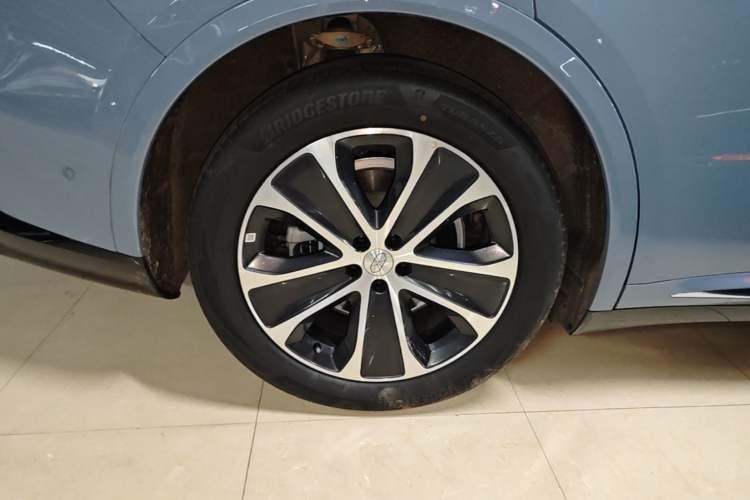 Used Hima Luxeed R7 2026 Model Pure Electric Max+ Right Rear Wheel Hub