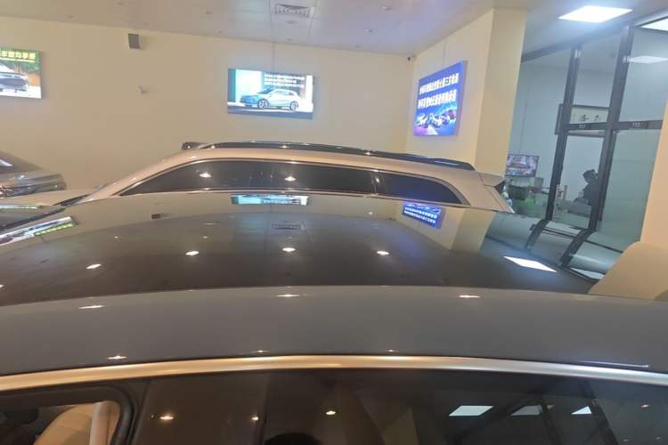 Used Hima Luxeed R7 2026 Model Pure Electric Max+ Roof