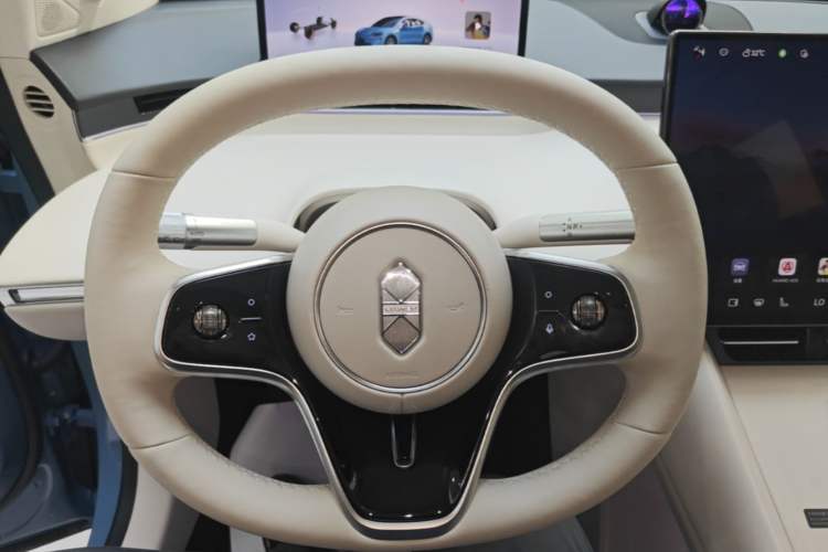 Used Hima Luxeed R7 2026 Model Pure Electric Max+ Steering Wheel