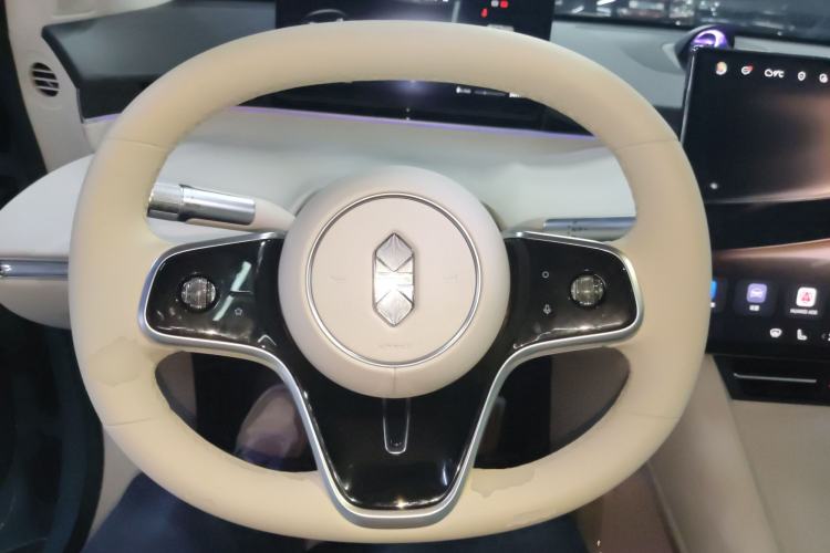 Used Hima Luxeed R7 2026 Model Pure Electric Max+ Steering Wheel
