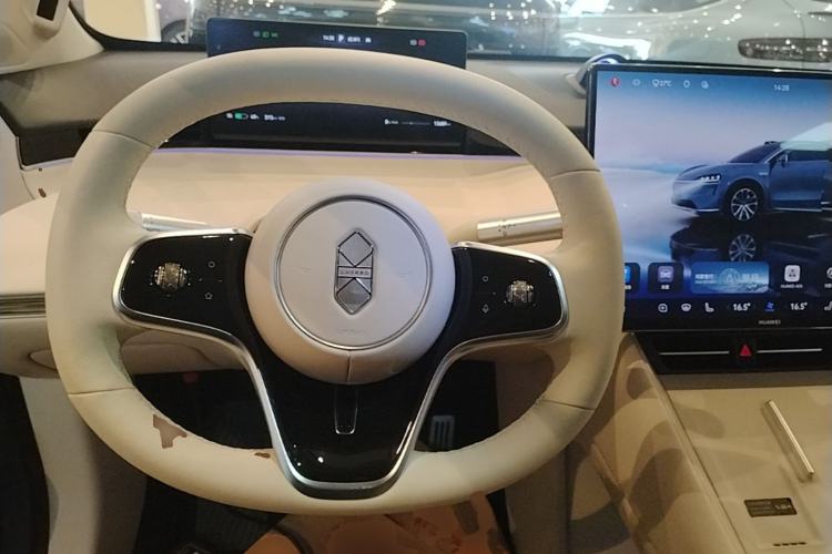Used Hima Luxeed R7 2026 Model Pure Electric Max+ Steering Wheel