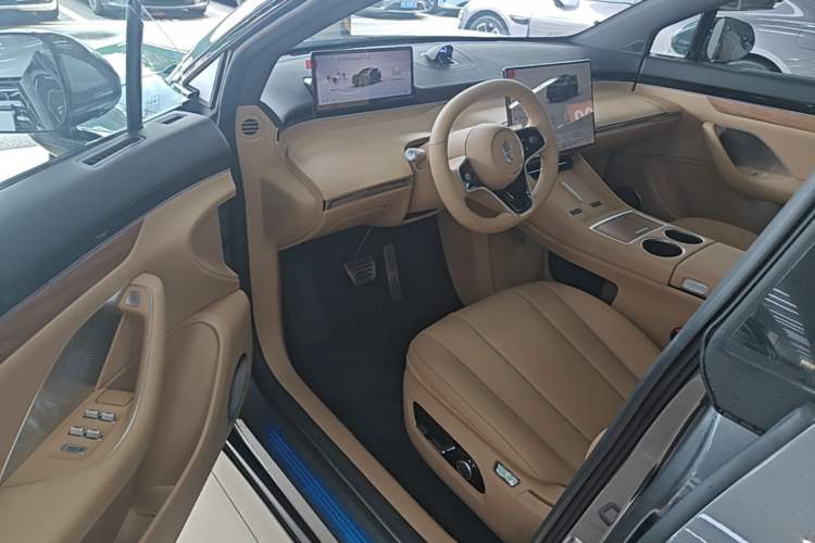 Used Hima Luxeed R7 2026 Model Pure Electric Max+ (896-line LiDAR) Driver Seat