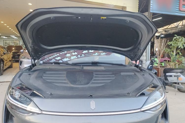 Used Hima Luxeed R7 2026 Model Range-Extending Ultra Engine Bay