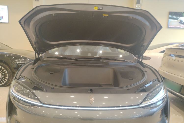 Used Hima Luxeed R7 2026 Model Pure Electric Max+ Engine Bay