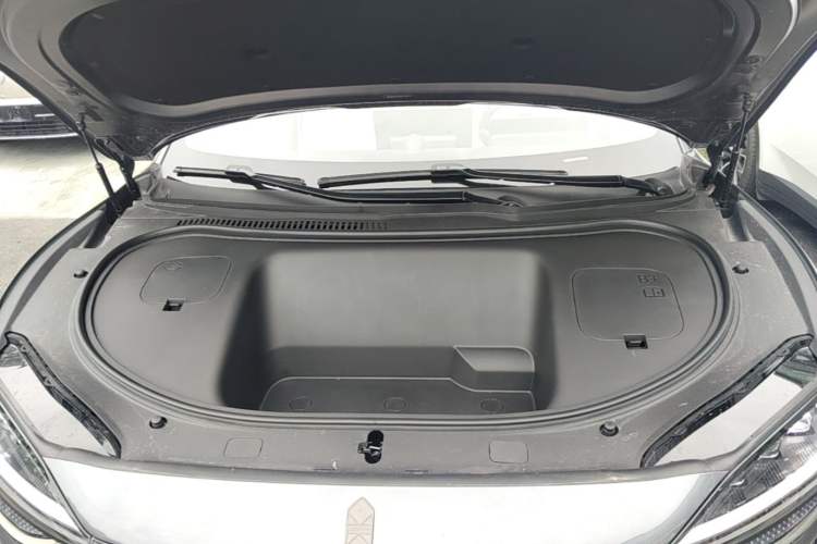 Used Hima Luxeed R7 2026 Model Pure Electric Max+ Engine Bay