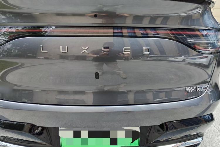 Used Hima Luxeed R7 2026 Model Range-Extending Ultra Exterior 12