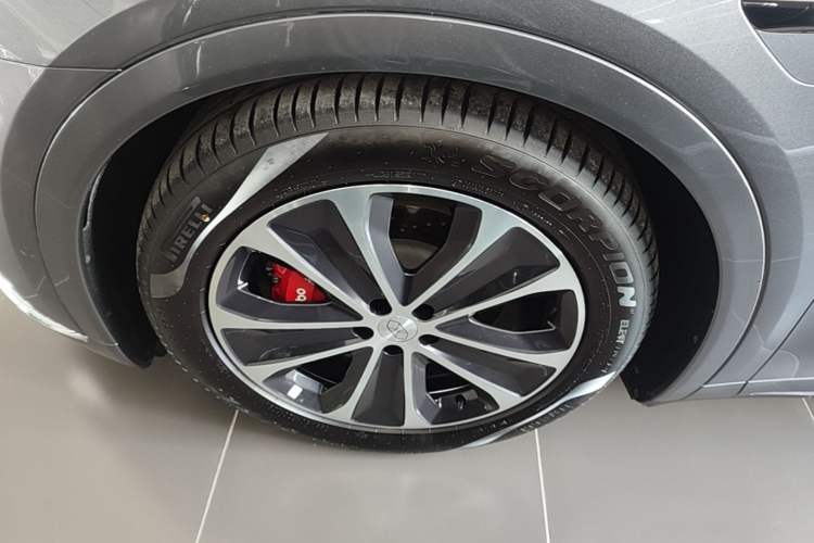 Used Hima Luxeed R7 2026 Model Range-Extending Ultra Exterior 4