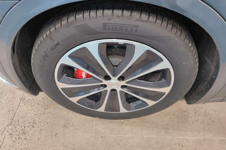 Used Hima Luxeed R7 2026 Model Range-Extending Ultra Exterior 4