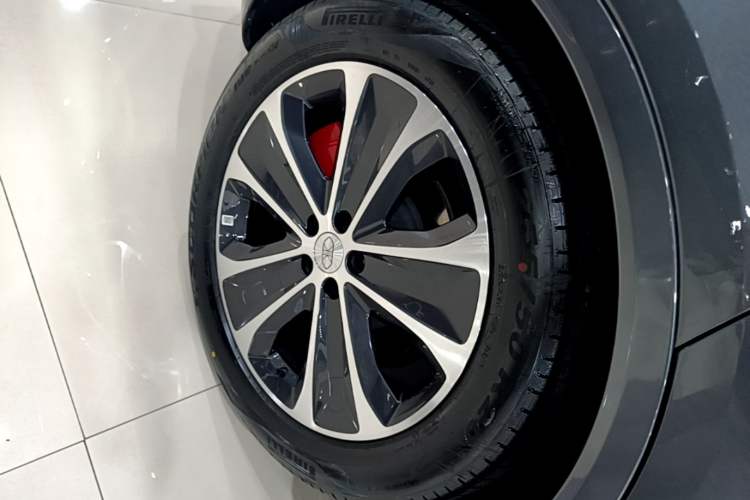 Used Hima Luxeed R7 2026 Model Range-Extending Ultra Exterior 5