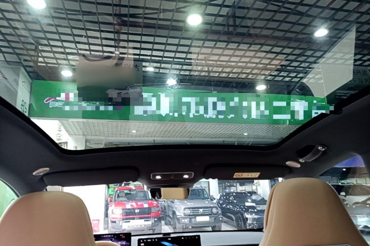 Used Hima Luxeed R7 2026 Model Range-Extending Ultra Headliner