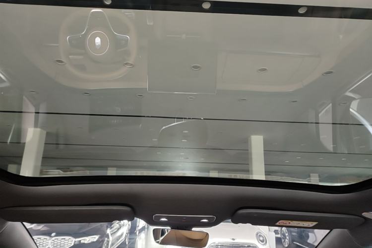 Used Hima Luxeed R7 2026 Model Range-Extending Ultra Headliner