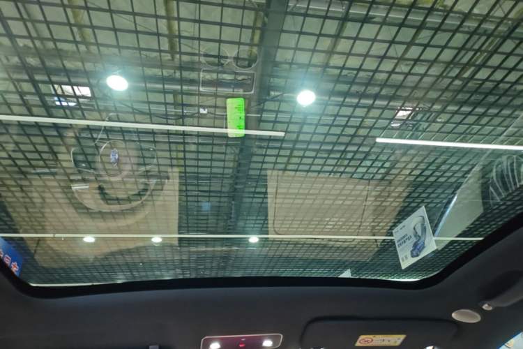 Used Hima Luxeed R7 2026 Model Range-Extending Ultra Headliner