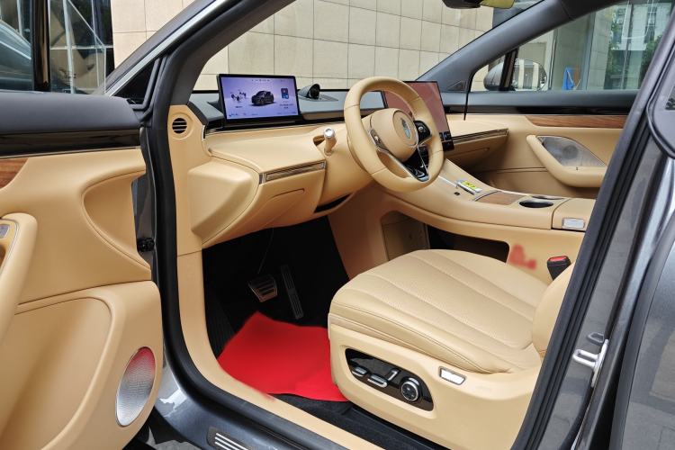 Used Hima Luxeed R7 2026 Model Range-Extending Ultra Interior 3