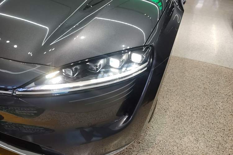 Used Hima Luxeed R7 2026 Model Pure Electric Max+ Left Front Headlight