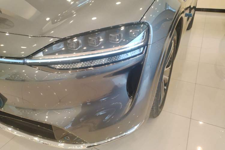 Used Hima Luxeed R7 2026 Model Pure Electric Max+ Left Front Headlight