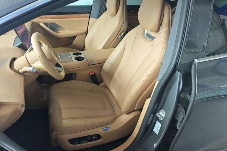 Used Hima Luxeed R7 2026 Model Range-Extending Ultra Left Front Seat