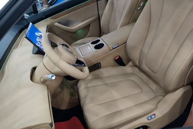 Used Hima Luxeed R7 2026 Model Range-Extending Ultra Left Front Seat