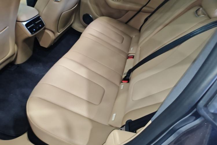 Used Hima Luxeed R7 2026 Model Range-Extending Ultra Left Rear Seat