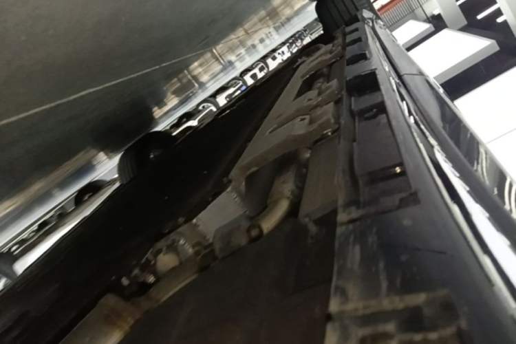Used Hima Luxeed R7 2026 Model Range-Extending Ultra Left Side Sill