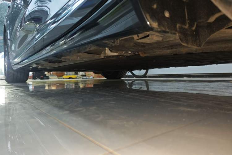 Used Hima Luxeed R7 2026 Model Range-Extending Ultra Left Side Sill