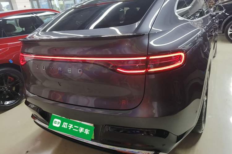 Used Hima Luxeed R7 2026 Model Range-Extending Ultra Rear