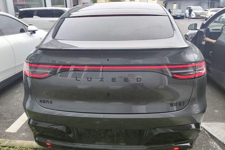 Used Hima Luxeed R7 2026 Model Pure Electric Max+ Rear