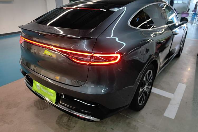 Used Hima Luxeed R7 2026 Model Range-Extending Ultra Rear Right 45 Deg