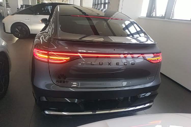 Used Hima Luxeed R7 2026 Model Range-Extending Max Rear