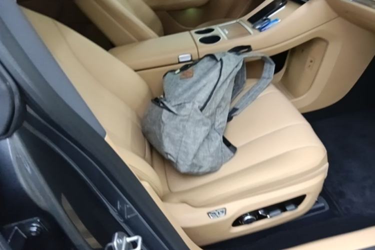 Used Hima Luxeed R7 2026 Model Range-Extending Ultra Right Front Seat