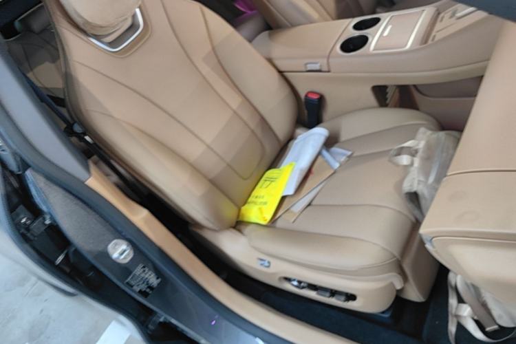 Used Hima Luxeed R7 2026 Model Range-Extending Ultra Right Front Seat