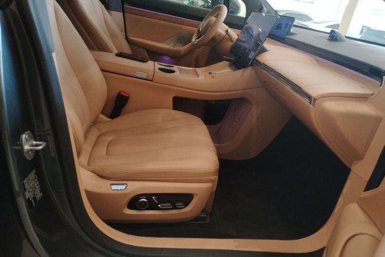 Used Hima Luxeed R7 2026 Model Range-Extending Ultra Right Front Seat