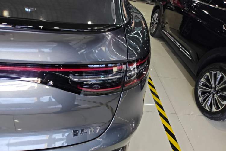 Used Hima Luxeed R7 2026 Model Range-Extending Ultra Right Rear Taillight