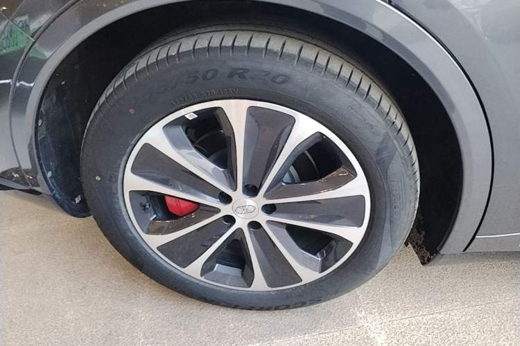 Used Hima Luxeed R7 2026 Model Range-Extending Ultra Right Rear Wheel Hub