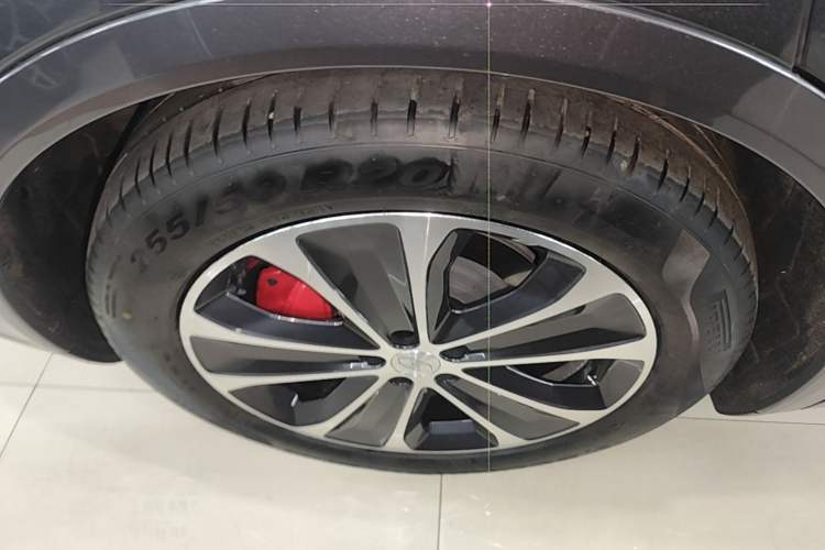 Used Hima Luxeed R7 2026 Model Range-Extending Ultra Right Rear Wheel Hub