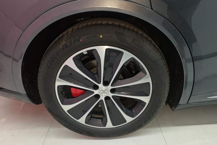 Used Hima Luxeed R7 2026 Model Range-Extending Ultra Right Rear Wheel Hub
