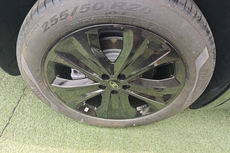Used Hima Luxeed R7 2026 Model Range-Extending Max Right Rear Wheel Hub