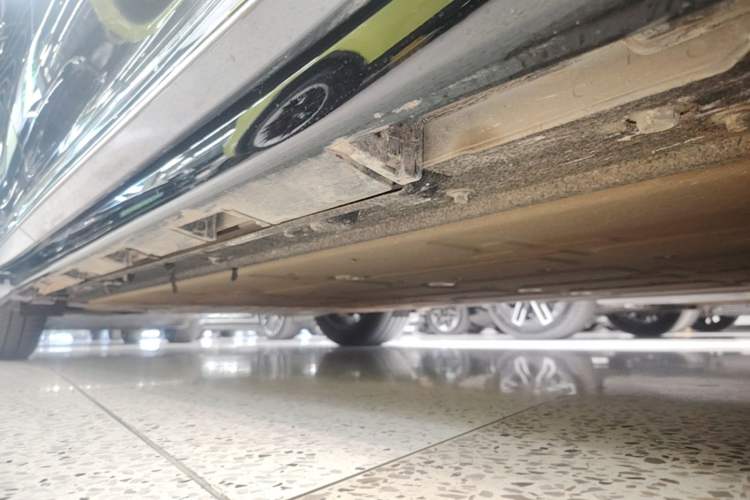 Used Hima Luxeed R7 2026 Model Pure Electric Max+ Right Side Sill