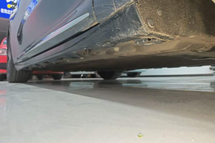 Used Hima Luxeed R7 2026 Model Range-Extending Ultra Right Side Sill