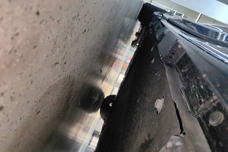Used Hima Luxeed R7 2026 Model Range-Extending Ultra Right Side Sill
