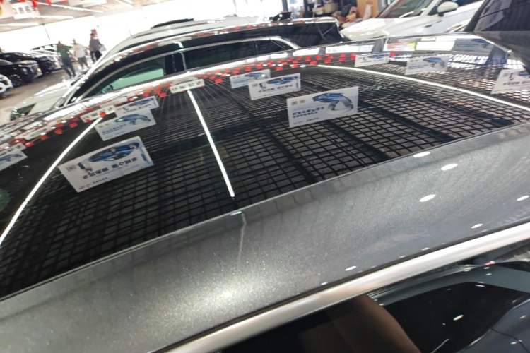 Used Hima Luxeed R7 2026 Model Range-Extending Ultra Roof
