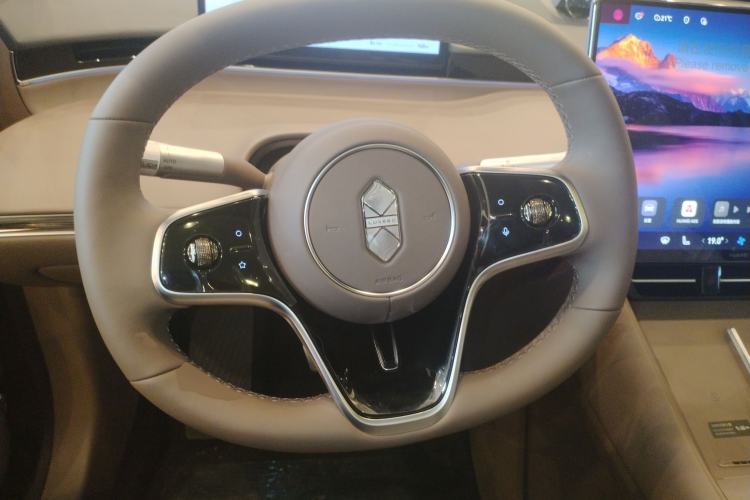 Used Hima Luxeed R7 2026 Model Pure Electric Max+ Steering Wheel