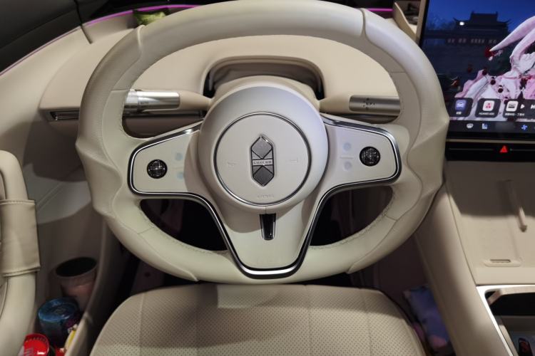Used Hima Luxeed R7 2026 Model Range-Extending Max Steering Wheel