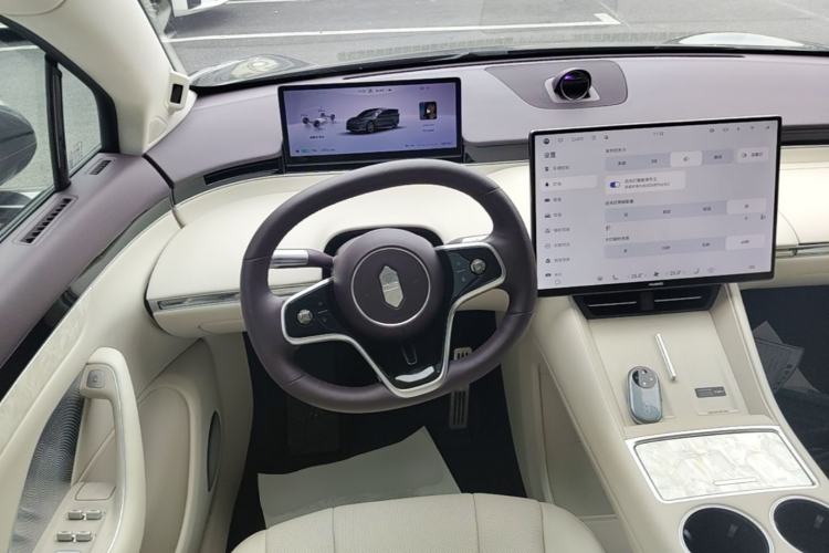 Used Hima Luxeed R7 2026 Model Pure Electric Max+ Steering Wheel