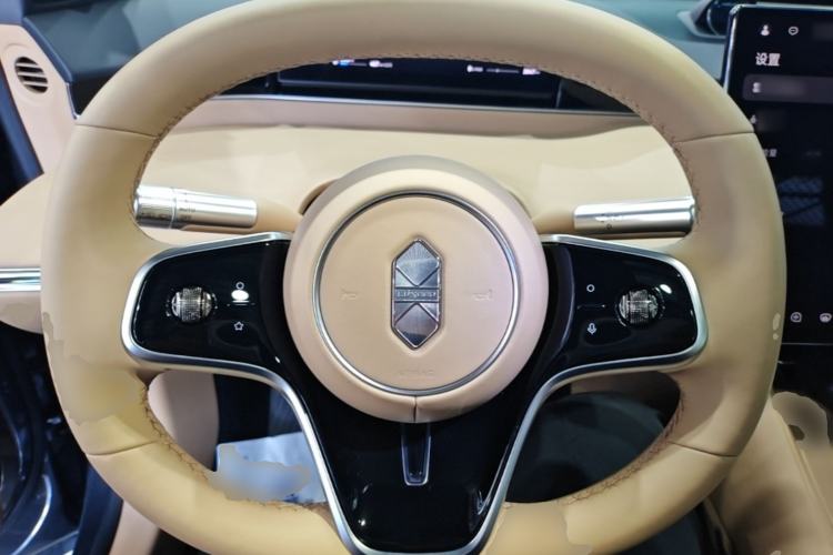 Used Hima Luxeed R7 2026 Model Range-Extending Ultra Steering Wheel