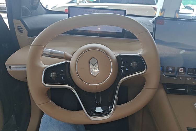 Used Hima Luxeed R7 2026 Model Pure Electric Max+ (896-line LiDAR) Steering Wheel