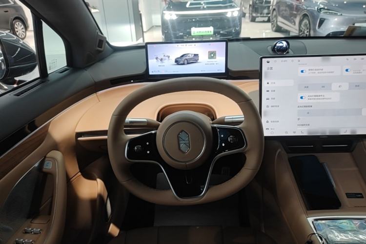 Used Hima Luxeed R7 2026 Model Range-Extending Ultra Steering Wheel