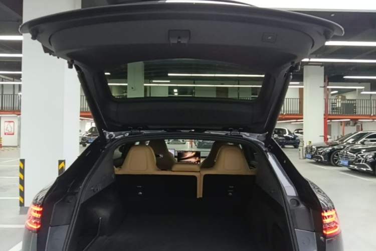 Used Hima Luxeed R7 2026 Model Range-Extending Ultra Trunk