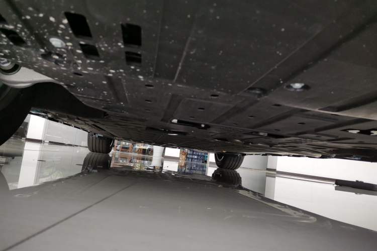Used Hima Luxeed R7 2026 Model Range-Extending Max Chassis Front