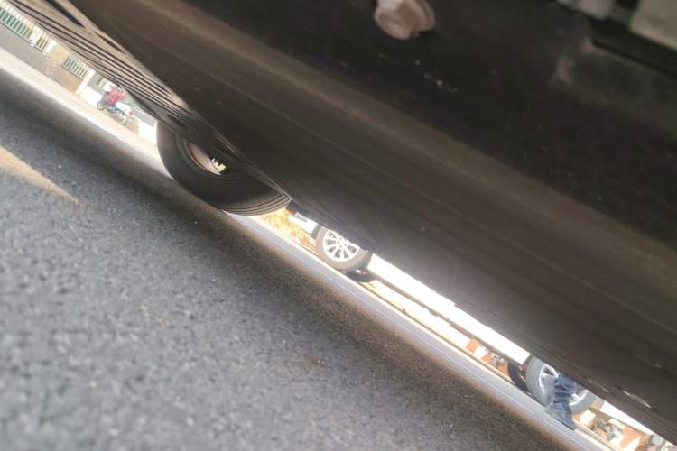 Used Hima Luxeed R7  Chassis Rear Right