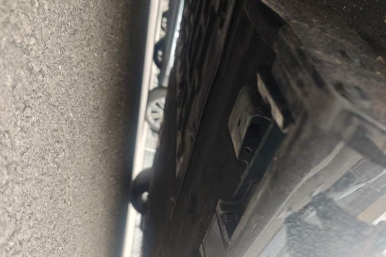 Used Hima Luxeed R7 2026 Model Range-Extending Max Chassis Rear Right
